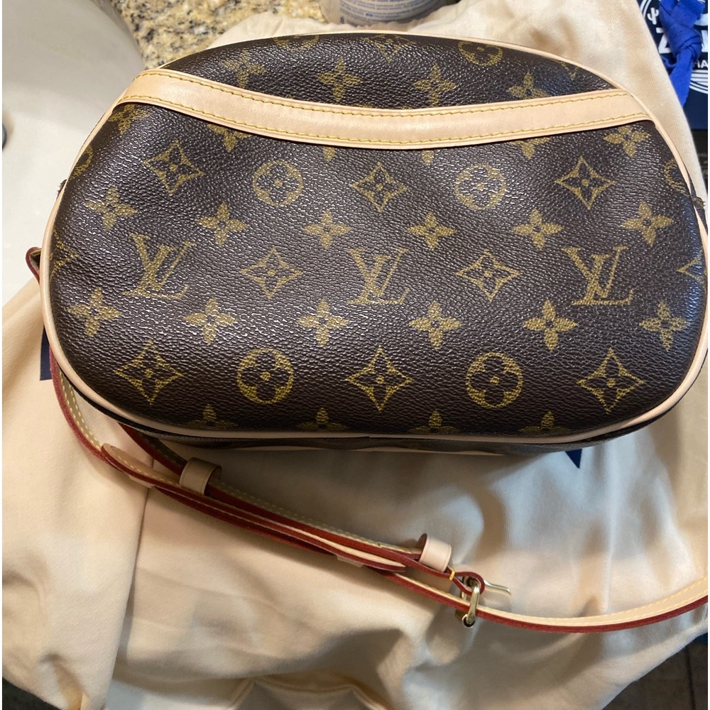 Louis Vuitton- Blois Monogram